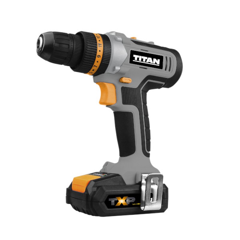 Borrmaskin skruvdragare med 2 batterier och laddare 18 V Titan